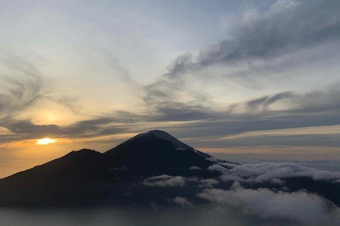 Bali : Private Car Charter with Balinese English Speaking Driver