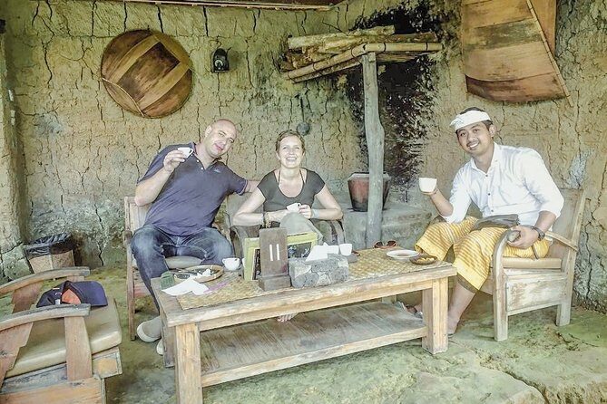 Bali : Private Car Charter with Balinese English Speaking Driver