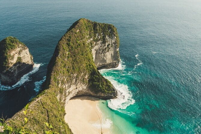 Bali Private Tour Waterfall with Tanah Lot Temple - FAQs