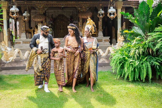 Bali Professional Photoshoot in Traditional Dress Outfit - FAQ