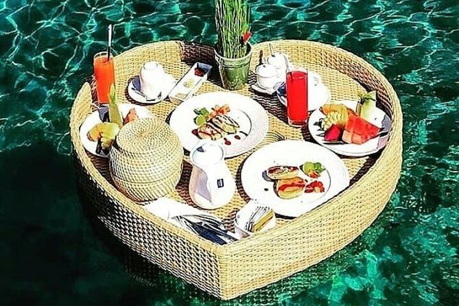 Bali romantic floating breakfast - jungle swing - monkey forest - Ubud art shop. - The Itinerary: A Closer Look