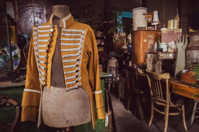 Ballarat: Vintage Fashion Shopping Tour with Coffee & Bubbly - Who Is This Tour Best For?