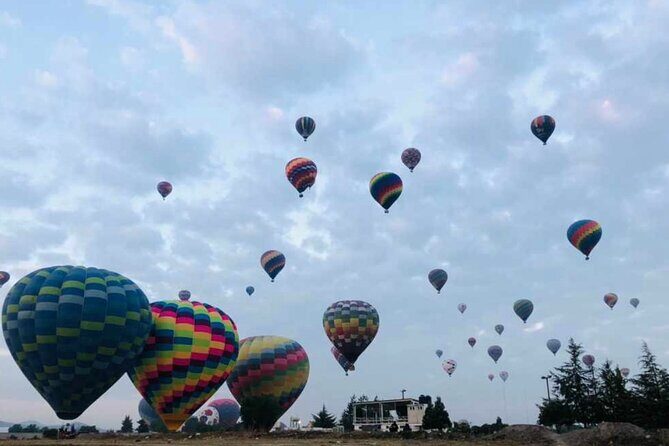Balloon flight over Teotihuacan + Breakfast in Cueva + Transportation - The Itinerary in Detail