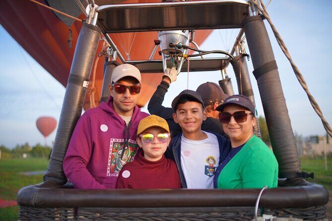 Balloon Flight with Tour and Entrance to Teotihucan - The Experience at a Glance