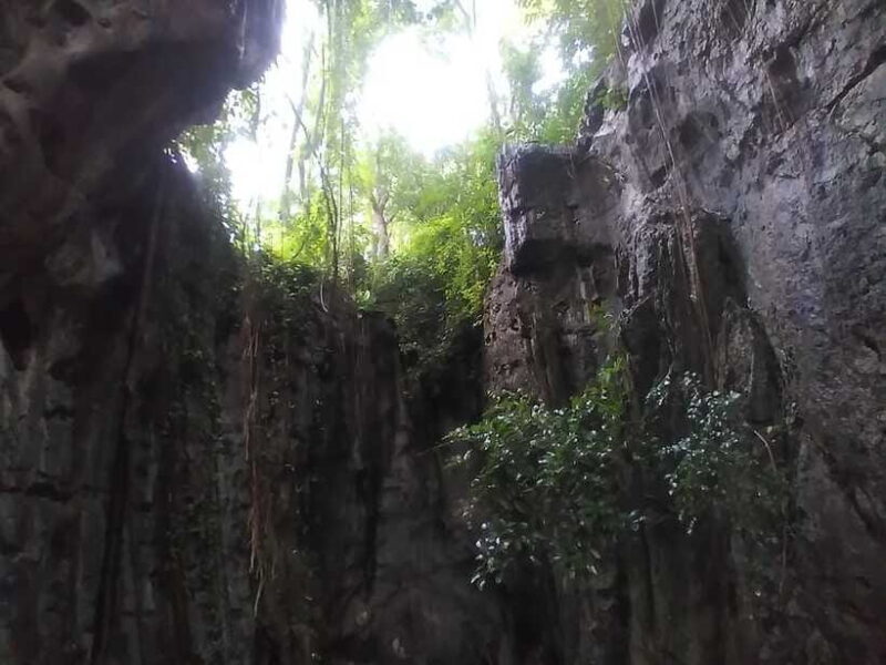 Bamboo train. Phnom Sampove cave. Bat cave and Banan Temple - The Sum Up: Who Will Love This Tour?