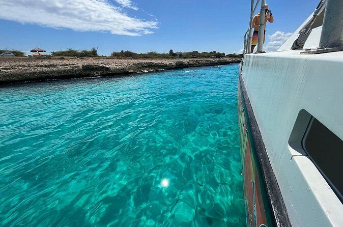 Banana Adventure Catamaran Shipwreck Snorkel and Turtle Swim - FAQs
