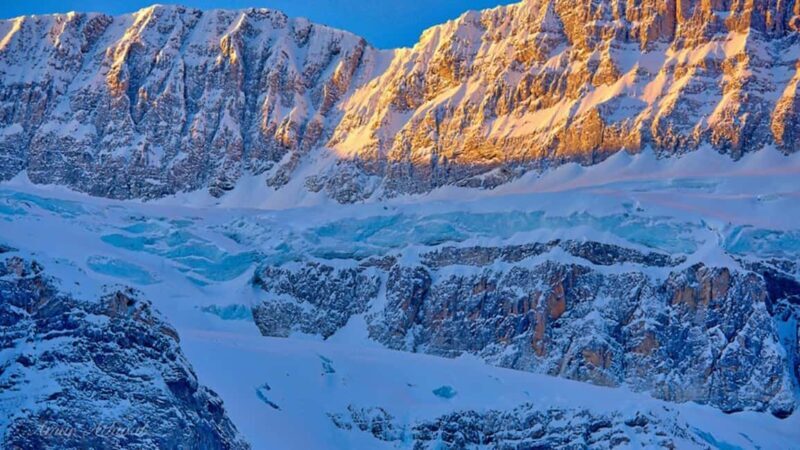 Banff/Calgary/Canmore: Crowfoot Glacier and 5 Lakes Tour - A Deep Dive into the Experience