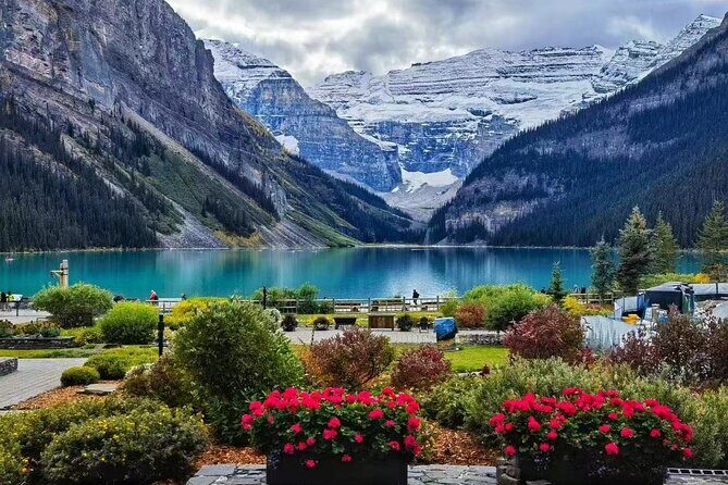 Banff/Canmore: Moraine Lake and Lake Louise Shuttle-90m each lake - Key Points