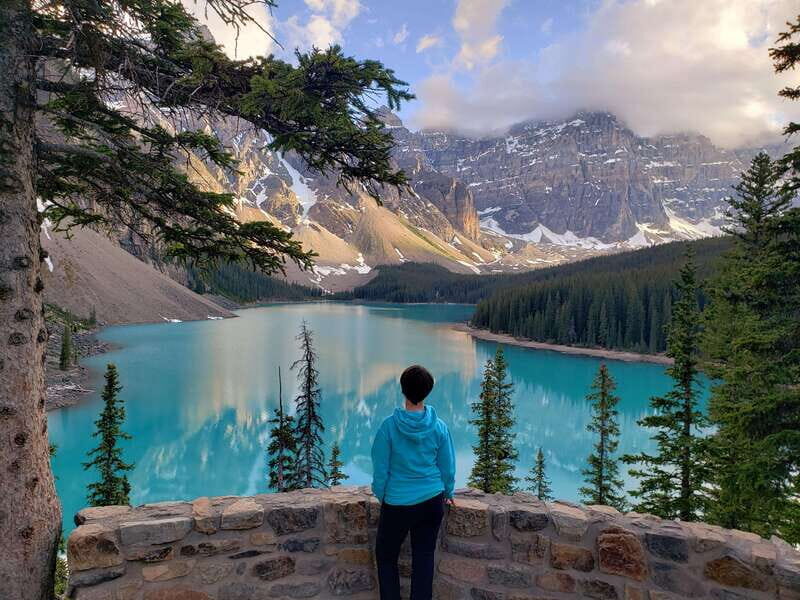 Banff/Canmore- Moraine Lake & Louise-Morning or Sunset Tour - Discovering the Details of the Tour