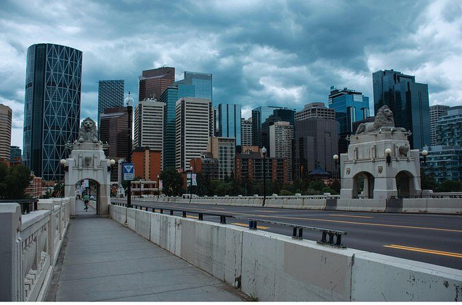 Banff Canmore to Calgary YYC Airport Transfer - Who Is This Transfer Best For?