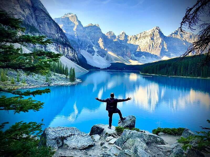 Banff Explorer Private Tour with Moraine Lake & Lake Louise - Authenticity and the Local Experience