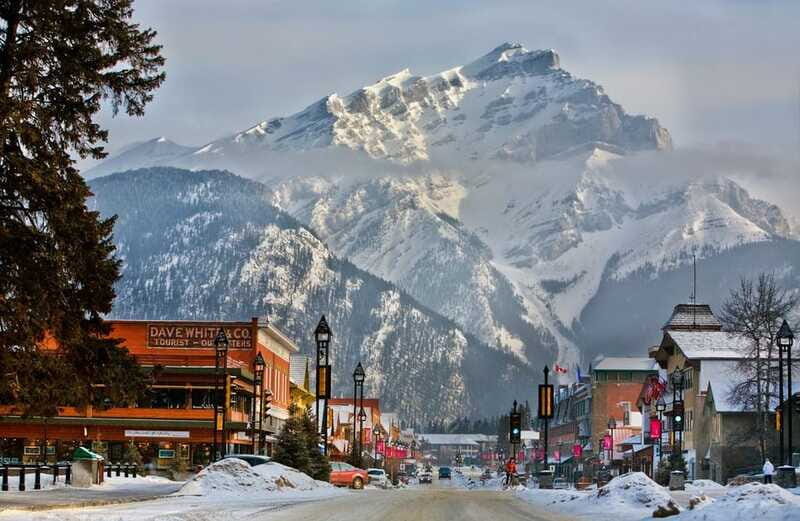 Banff Gondola, Banff Town, Lake Minnewanka, Bow Falls - Lakes and Scenic Breaks