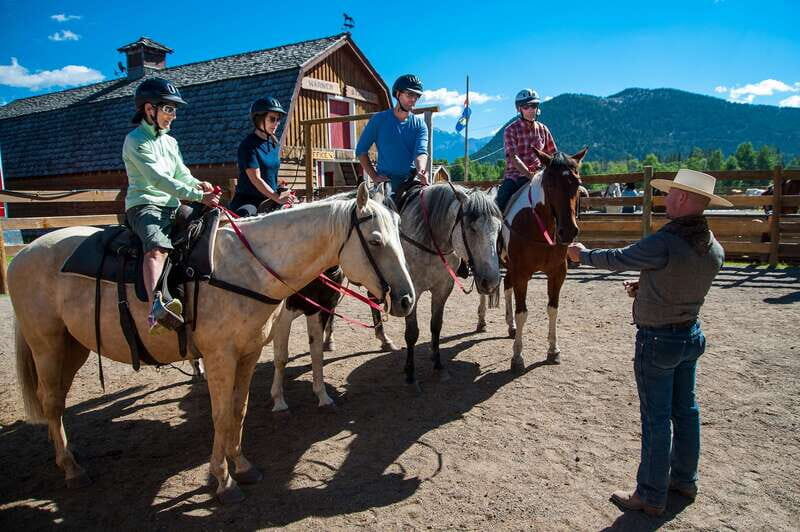Banff National Park: 2-Hour Sundance Loop Horseback Ride - What to Wear and Bring