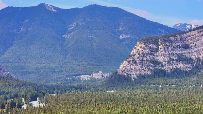 Banff Private Full-Day Tour Lake Louise, Gondola & more - The Sum Up