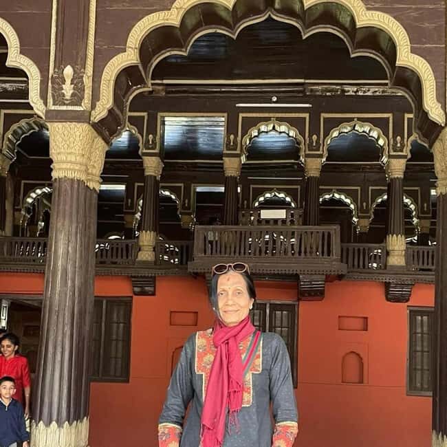 Bangalore: Flower Market, Pete, Palace, & Fort Walking Tour - Key Points