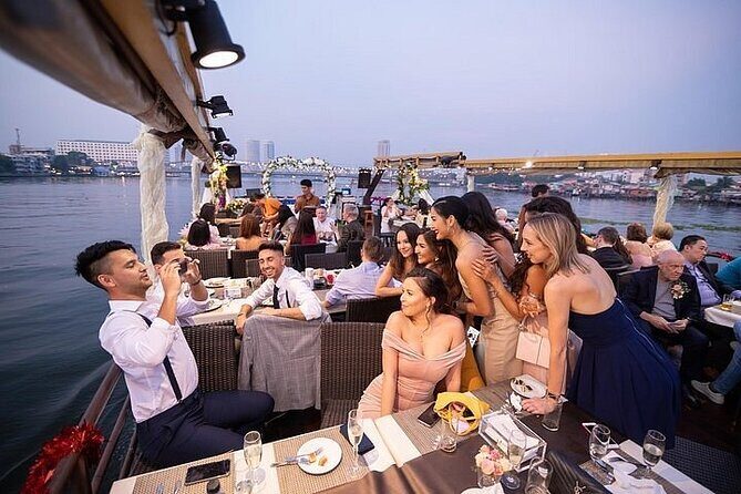 Bangkok: 2-Hour Dinner Cruise on the Chao Phraya Princess - The Experience: What You Can Expect on the Chao Phraya Princess Cruise