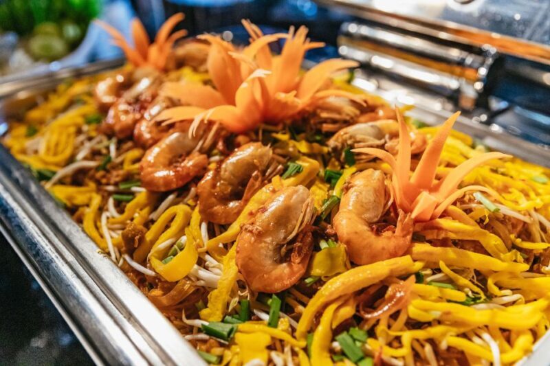 Bangkok: Alangka Luxury Buffet Dinner Cruise With Live Music - The Sum Up