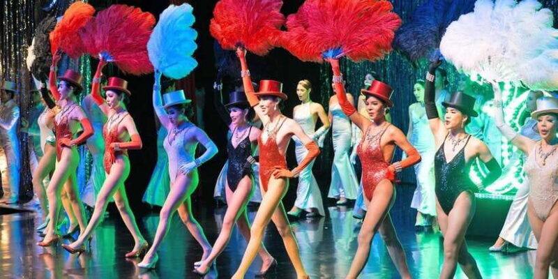 Bangkok: Calypso Cabaret Show with Thai Set Dinner - Key Points