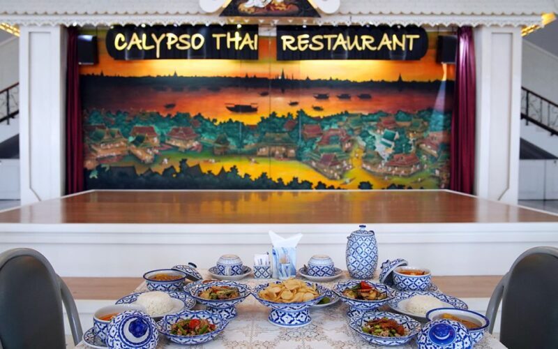 Bangkok: Calypso with Thai Classical Dance - Authenticity and Audience Feedback