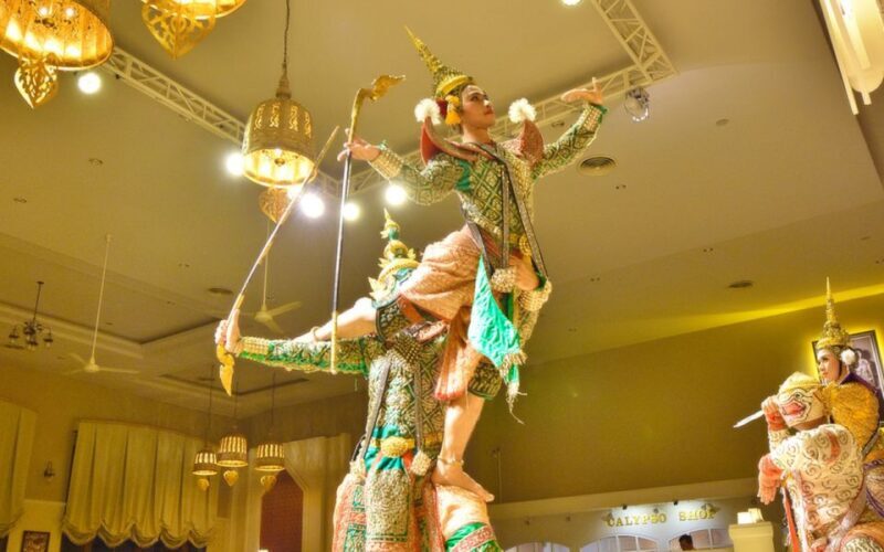 Bangkok: Calypso with Thai Classical Dance - Who Should Consider This Tour?