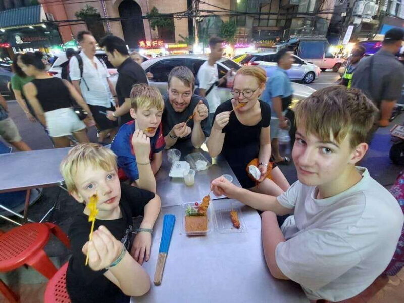 Bangkok: Chinatown Food Tour with Michelin Food Stalls - Key Points