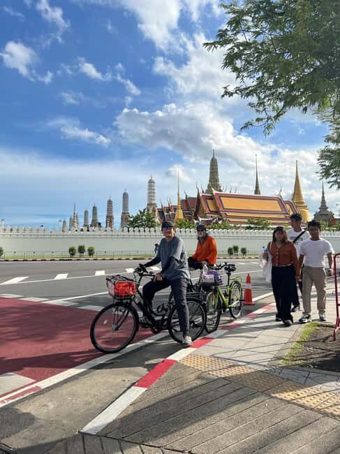 Bangkok: City Bike Rental with Helmet, Lock, Phone Holder - Key Points