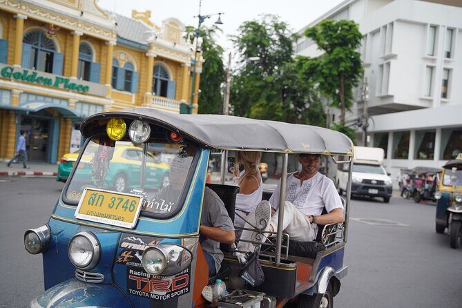 Bangkok: City Highlights Temple and Market Walking Tour - The Sum Up