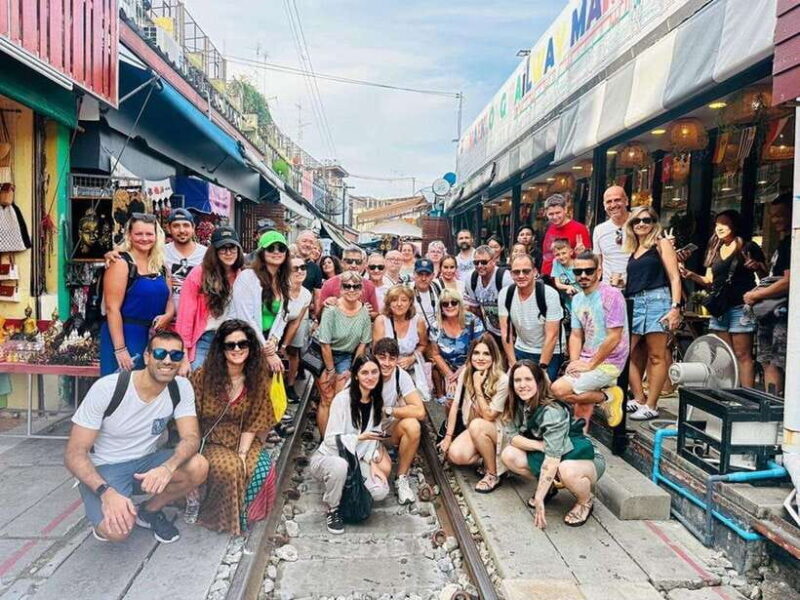 Bangkok: Damnoen Saduak and Mae Klong Train Markets - Key Points