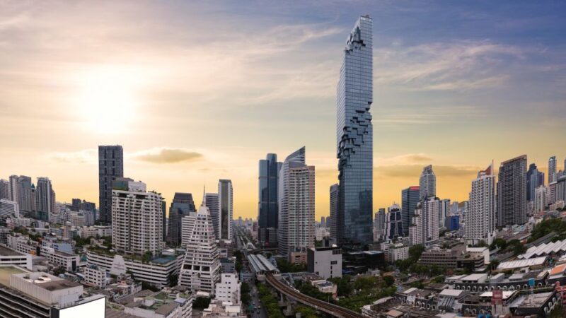 Bangkok: Damnoen Saduak, Train Market & Mahanakhon Day Trip - Who Is This Tour Best For?