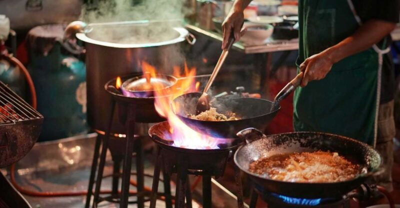 Bangkok: Discover a Taste of Chinatown  2 Hr Walking Tour - Key Points
