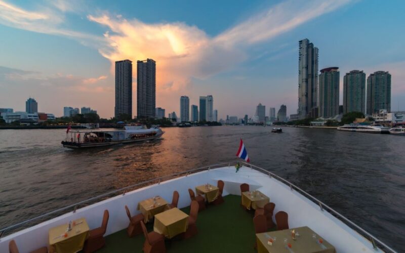 Bangkok: Grand Chao Phraya Dinner Cruise with Live Show - FAQ