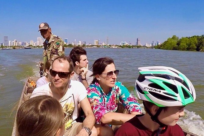 Bangkok Green Oasis 4-Hour Bike Tour with Boat Ride - Who Should Consider This Tour?