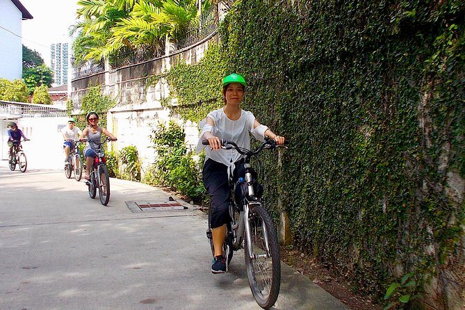Bangkok Green Oasis 4-Hour Bike Tour with Boat Ride - Frequently Asked Questions