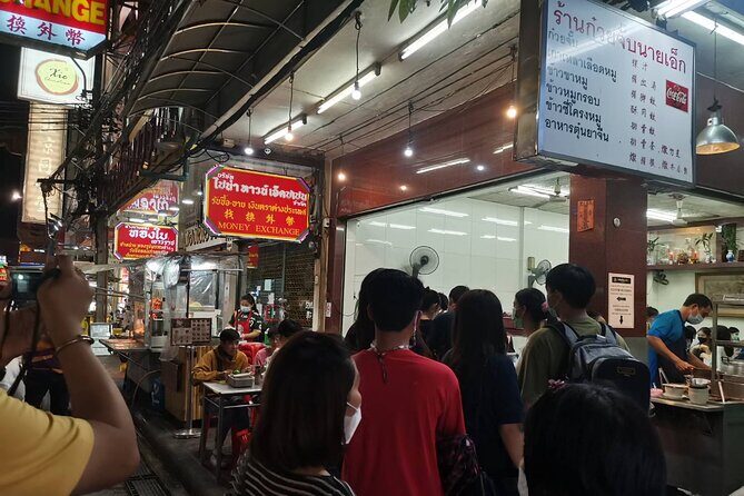 Bangkok: Michelin Guide Street Food Tour by Tuk Tuk - Why the Experience Resonates