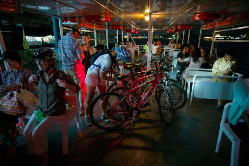 Bangkok: Night Bike Tour with Temples & Flower Market Visit - An In-Depth Look at the Tour Experience