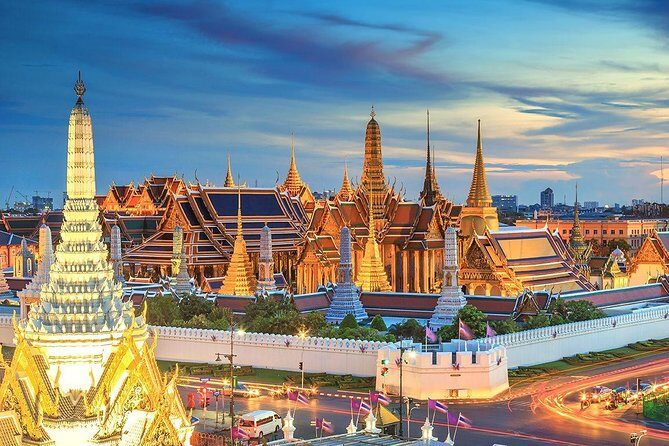 Bangkok Night Lights: Temple & City Tour by Tuk Tuk (SHA Plus) - A Closer Look at the Tour Itinerary