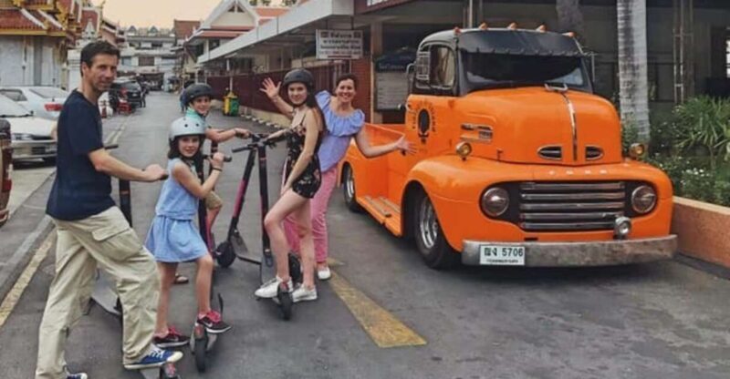 Bangkok : Old City Guided E-Scooter &/or Bike Tour - An In-Depth Look at the Bangkok Old City Tour