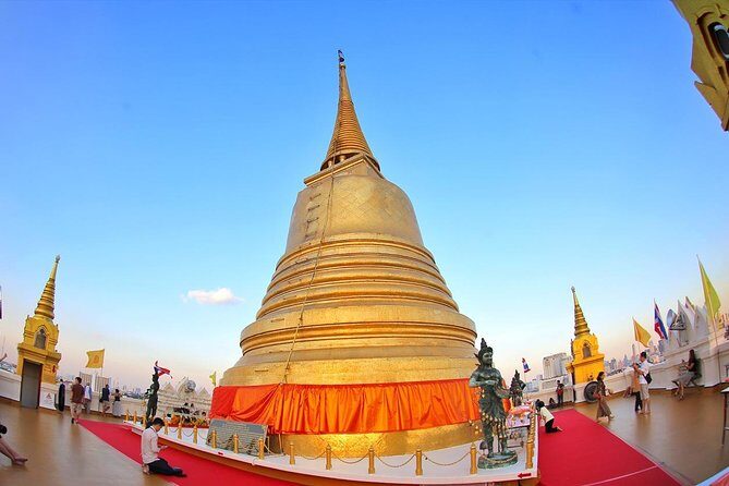 Bangkok Old Town Tour : Wat Suthat, Wat Saket & Wat Ratchanadda - Key Points