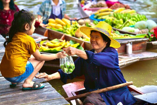 Bangkok: Private Floating Market and Train Market - In The Sum Up