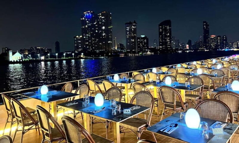 Bangkok: Royal Galaxy Chao Phraya Buffet Dinner Cruise - Who Should Consider This Experience?