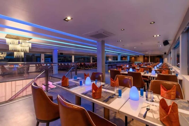 Bangkok: Royal Princess Cruise with Buffet Dinner & Show - Food and Entertainment: Whats on Offer?