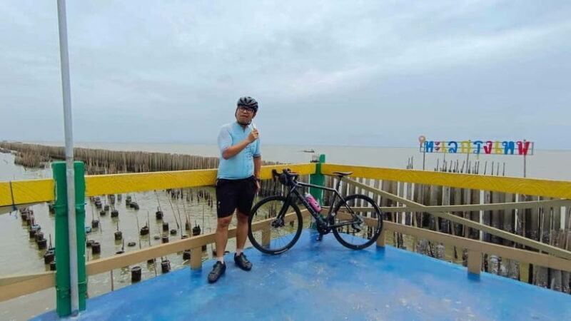 Bangkok: Seaside Views Cycling Tour via Mangrove Tunnel - What Makes This Tour Stand Out?
