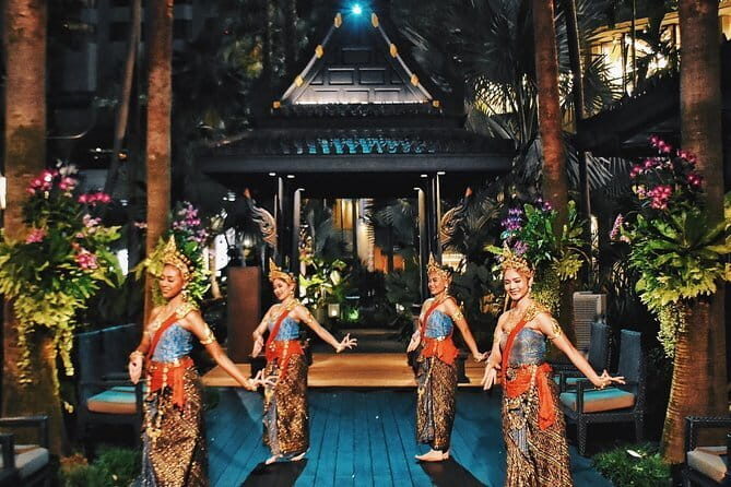Bangkok Sky Buffet at Baiyoke Sky Admission Ticket - Who Should Consider This Experience?