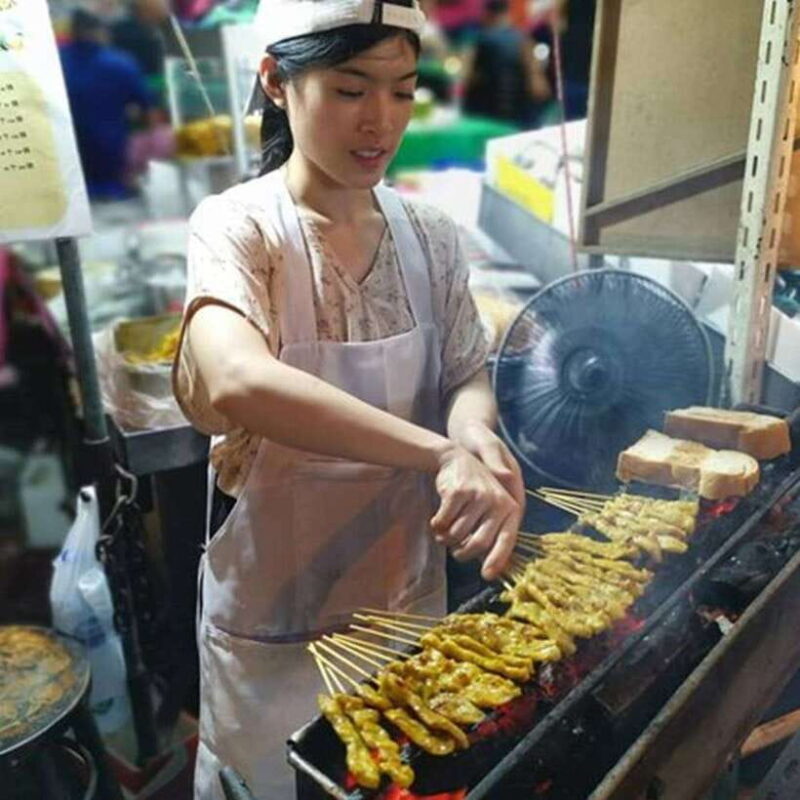 Bangkok: Street Food Tasting Tour at Night - Authentic Bangkok Experience