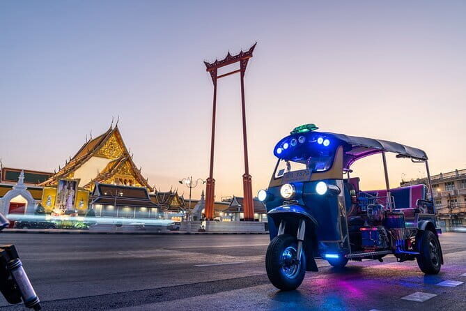 Bangkok : Sunset Food tour by Tuk Tuk boat with big Buddha view - The Sum Up: Who Is This Tour Best For?