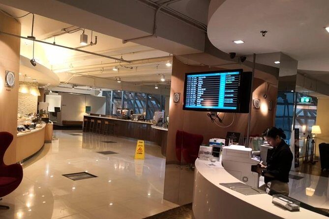 Bangkok Suvarnabhumi Airport (BKK) / Don Mueang Airport (DMK) VIP Lounge Access - Who Should Consider This Lounge?
