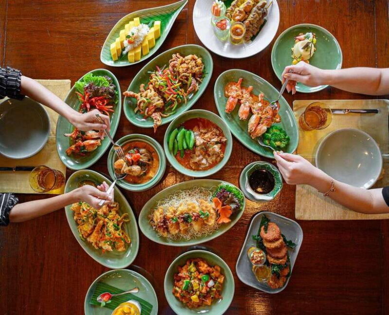 Bangkok: Thara Thong Royal Orchid Sheraton F&B Packages - Who Will Love This?