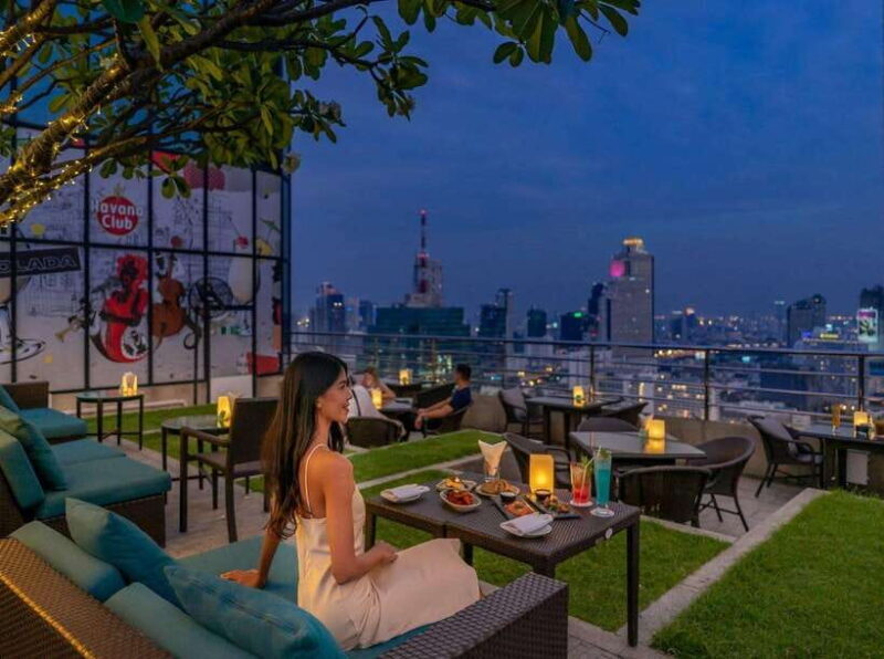 Bangkok: ThreeSixty Rooftop Bar at Millennium Hilton - FAQ