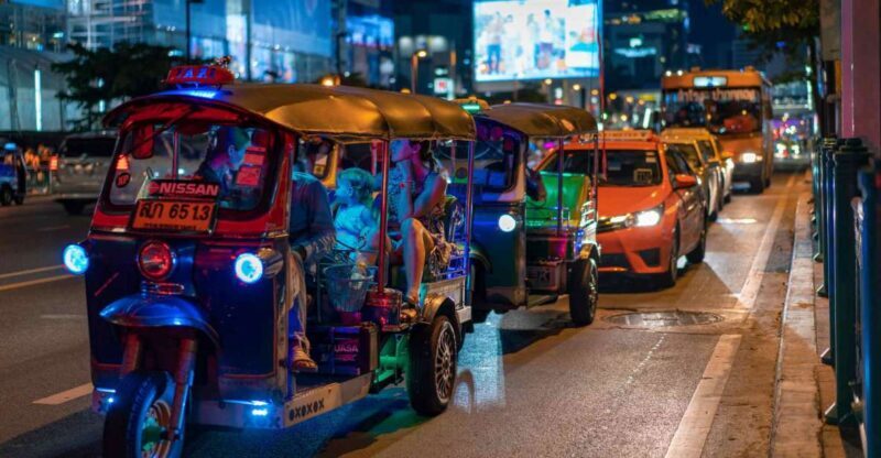 Bangkok: Travstore Original Bangkok Discovery Tour - The Golden Mount Buddha and Sunset Views
