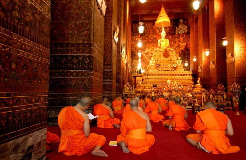 Bangkok: Wat Pho and Wat Arun Guided Walking Tour - Who Will Enjoy This Tour?